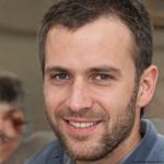 Stanislav Drako - webový vývojář, portrétová fotografie pořízená 06.05.2014. Zdroj: https://stanislav-drako.cz