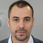 Stanislav Drako - webový vývojář, portrétová fotografie pořízená 24.12.2020. Zdroj: https://stanislav-drako.cz
